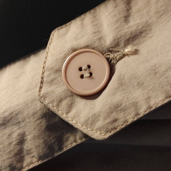 NWT Intermission Tan Trench Coat Size Medium - Picture 6 of 14